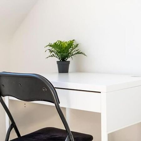 Contractors, Families, Tourists & Groups Welcome Sleeps Upto 9, Garden, Pet Allowed, Parking Included! Birmingham Exterior foto