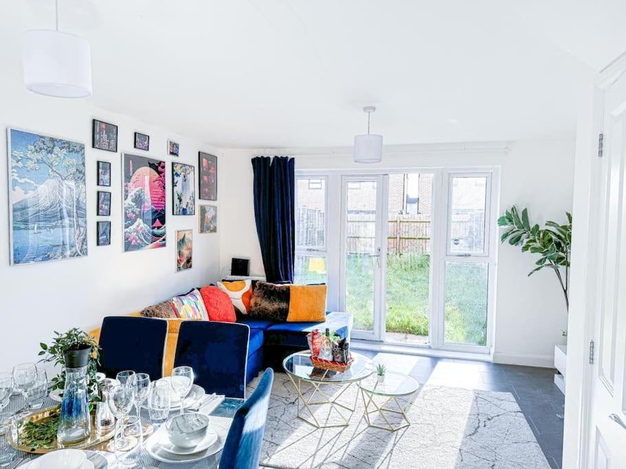 Contractors, Families, Tourists & Groups Welcome Sleeps Upto 9, Garden, Pet Allowed, Parking Included! Birmingham Exterior foto