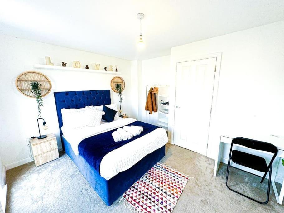 Contractors, Families, Tourists & Groups Welcome Sleeps Upto 9, Garden, Pet Allowed, Parking Included! Birmingham Exterior foto