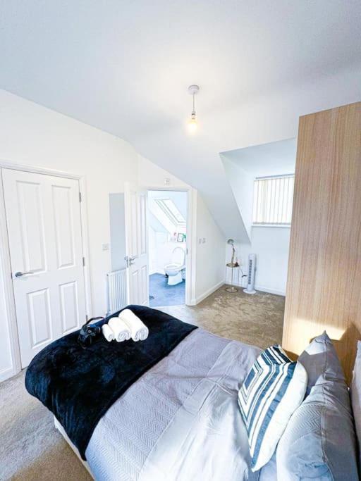 Contractors, Families, Tourists & Groups Welcome Sleeps Upto 9, Garden, Pet Allowed, Parking Included! Birmingham Exterior foto