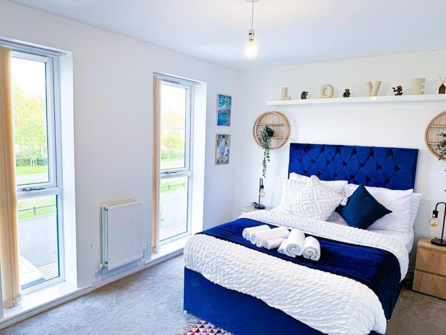 Contractors, Families, Tourists & Groups Welcome Sleeps Upto 9, Garden, Pet Allowed, Parking Included! Birmingham Exterior foto